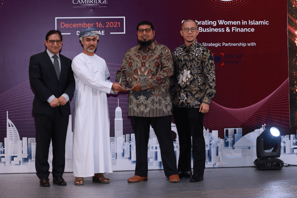 Ethis Group receives Best Islamic Crowdfunding Platform in the World 2021 Award from Cambridge IFA